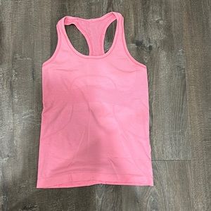 Lululemon Hot Pink classic tank